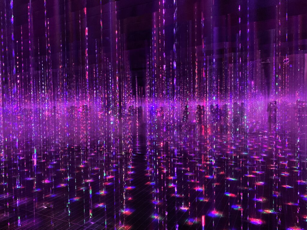 チームラボリコネクト アートとサウナ 六本木 東京都港区六本木 旅は哲学ソクラテス