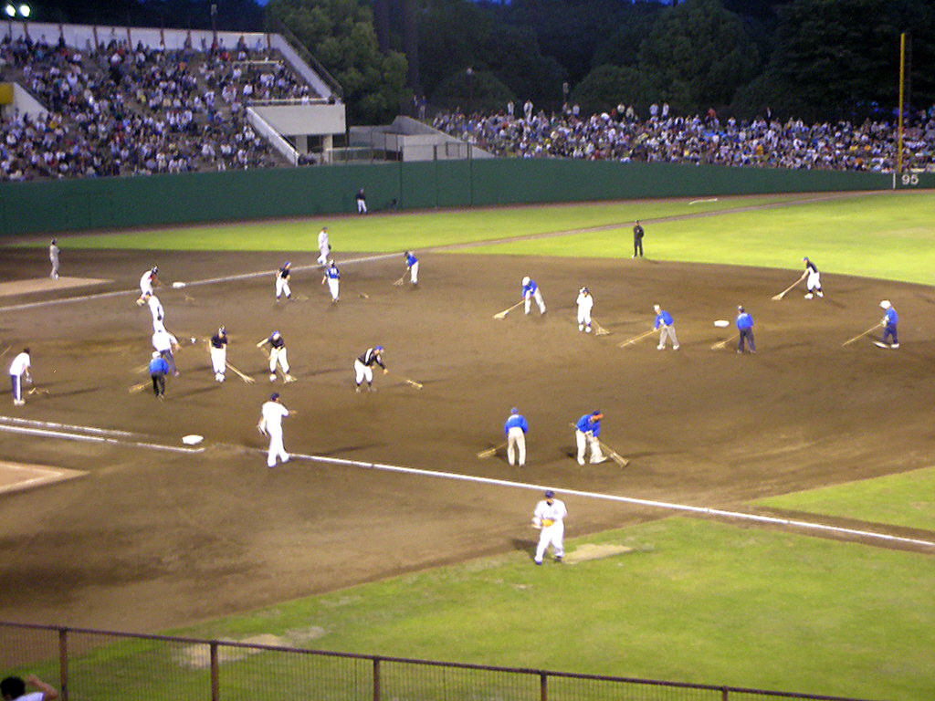 たちあがれ横浜 相模原球場 旅は哲学ソクラテス