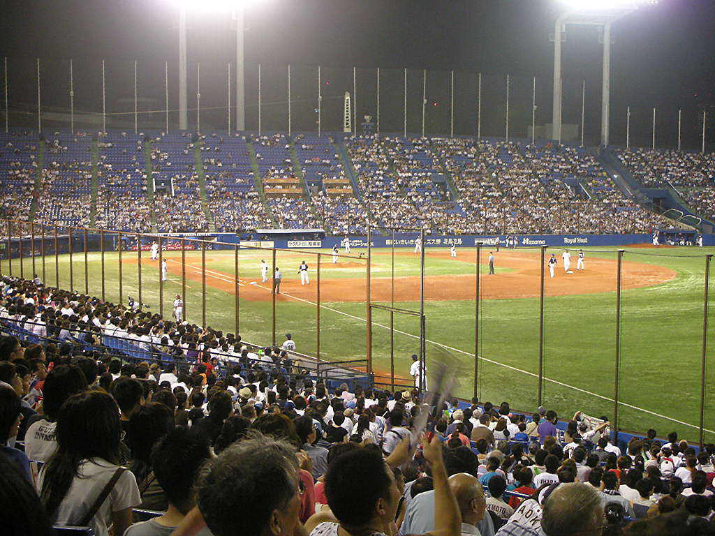 なぜか神宮球場でヤクルト 中日を観戦 旅は哲学ソクラテス なぜか神宮球場でヤクルト 中日を観戦 旅は哲学ソクラテス