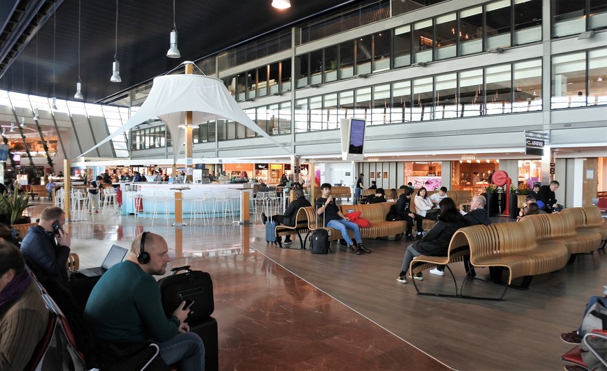 モナコ ニース空港 からパリへ 旅おじさんの旅日記 モナコ ニース空港 からパリへ 旅おじさんの旅日記