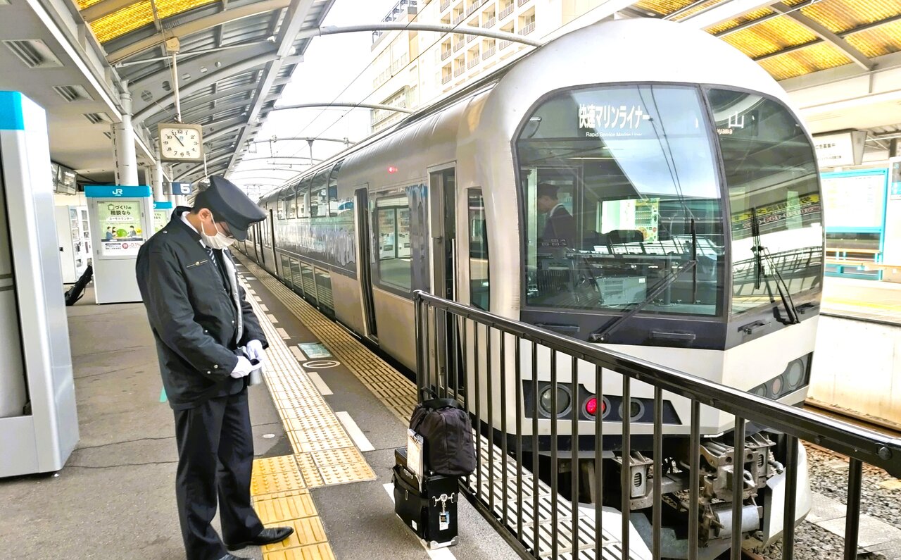 マリンライナーで瀬戸大橋を渡り、高松へ : 旅おじさんの旅日記