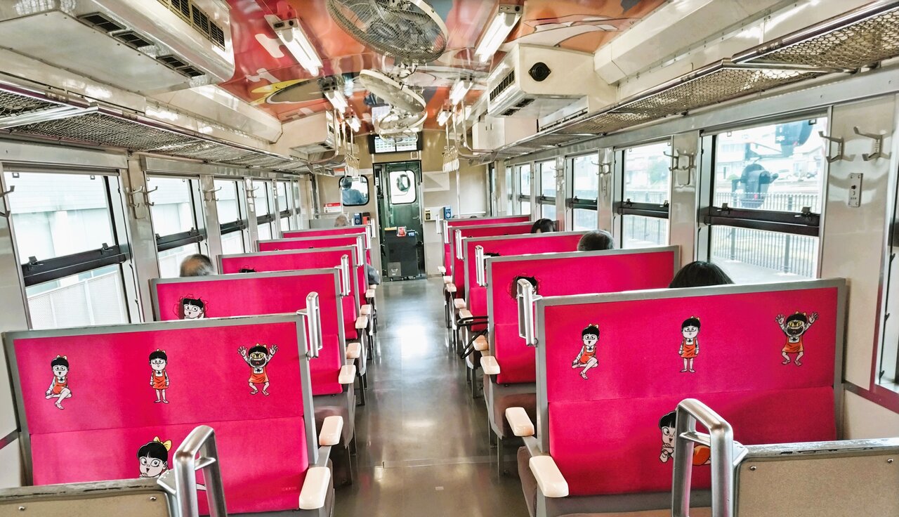 JR境港線は、ゲゲゲの鬼太郎のキャラクターがいっぱい : 旅おじさんの旅日記