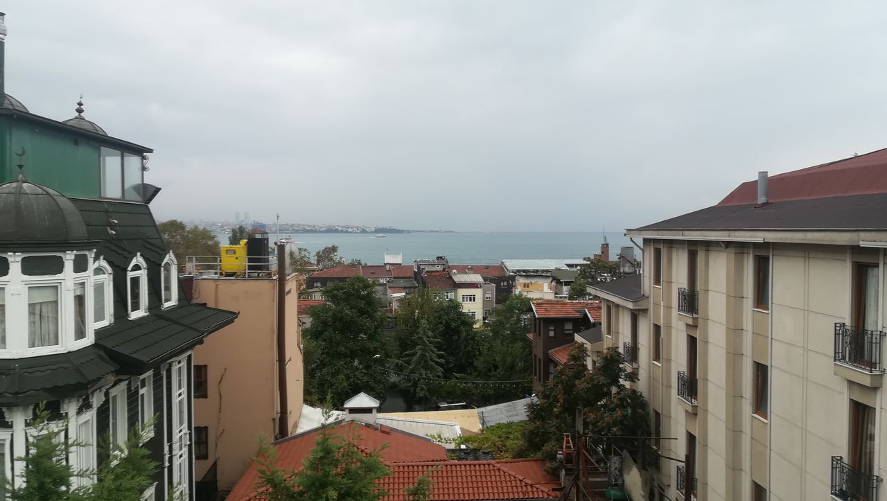 2017年ユーラシア横断旅行記（９１）イスタンブール観光でタクシムへ : 旅人生