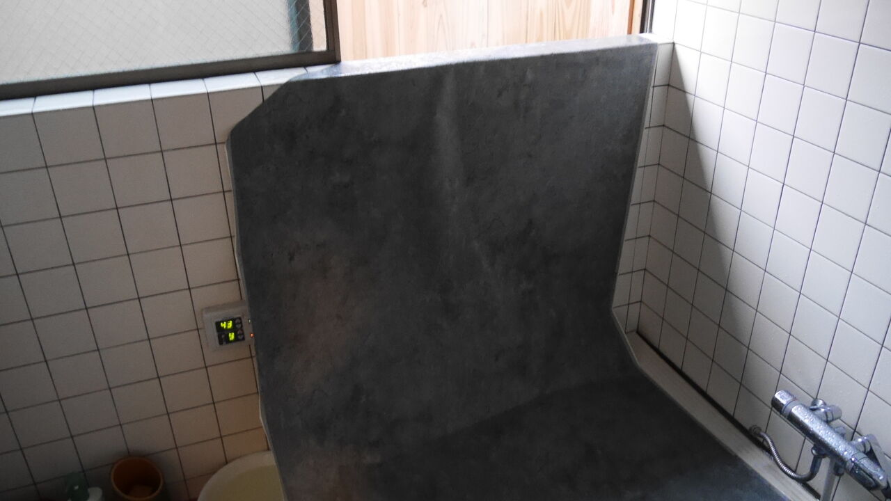 階段リフォーム ベニヤ板の上に のり無し壁紙 壁紙屋本舗 Tableau In Mind 階段リフォーム ベニヤ板の上に のり無し壁紙 壁紙屋本舗 Tableau In Mind