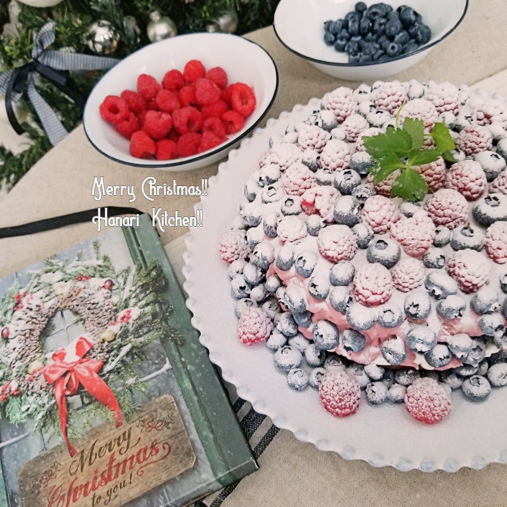 簡単早いデコレーション 失敗作をリカバリー ルビーチョコを使ったクリスマスケーキ チョコ ベリー Hanari Kitchen
