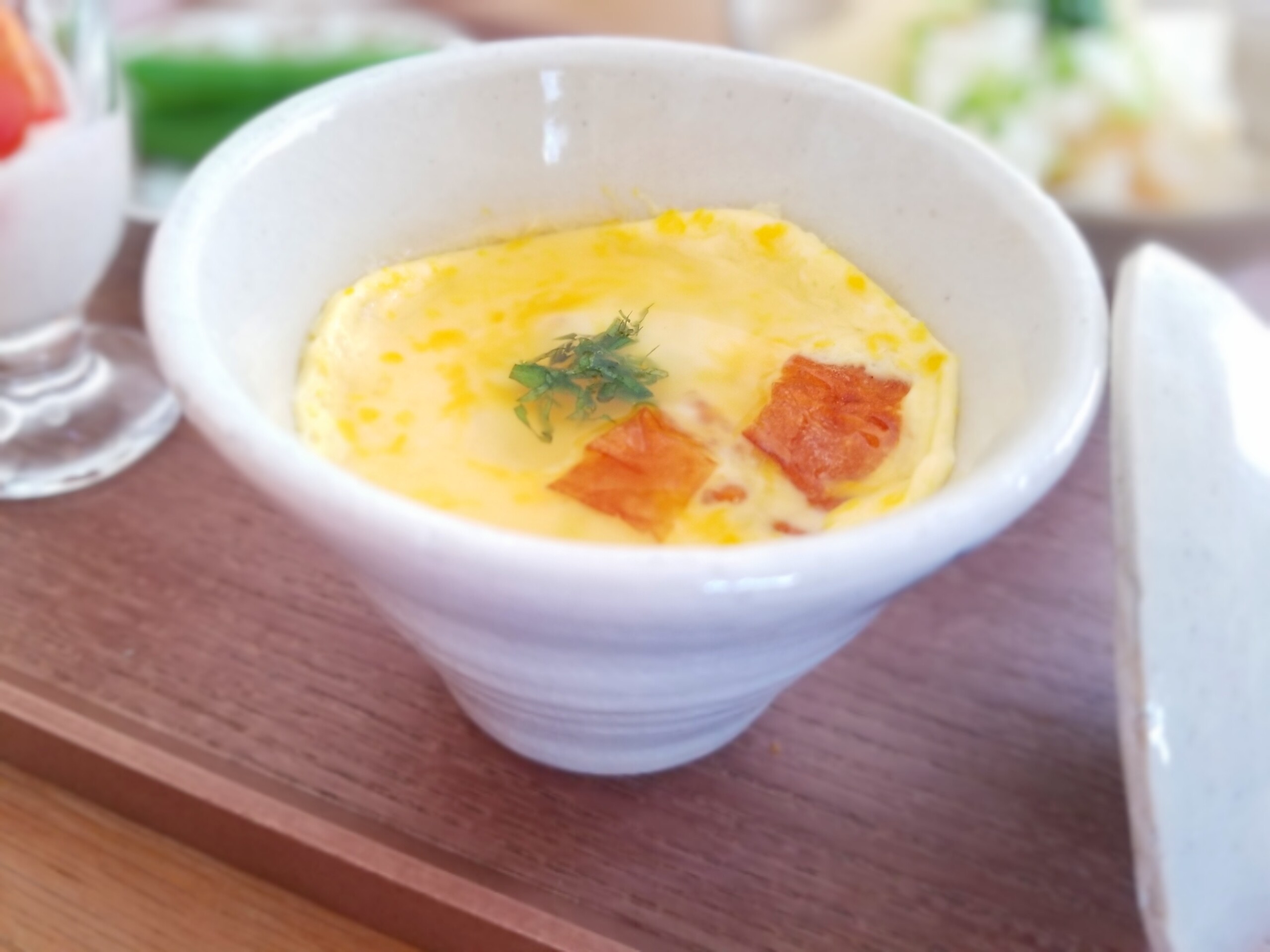 5分で作れるチーズとちくわの茶碗蒸し Hanari Kitchen 5分で作れるチーズとちくわの茶碗蒸し Hanari Kitchen