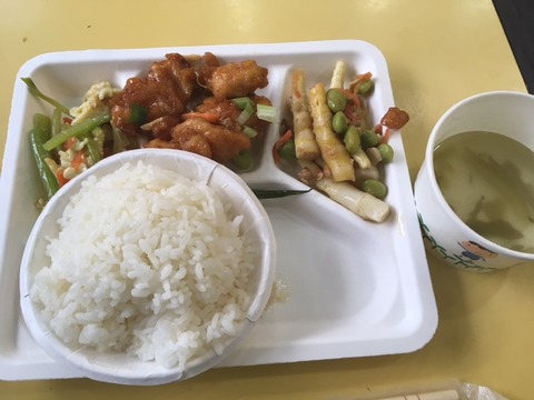 食堂ランチ