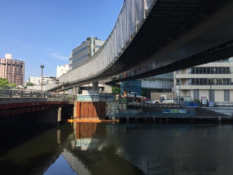 AA40EE3D-F4C2-4AE4-9B6A-1F50D29BB8A1