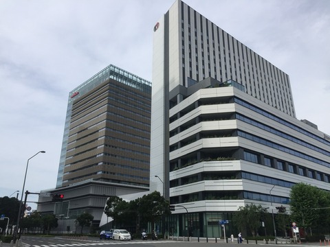 FB7E5F48-4978-479E-86F4-65DA2214F48E