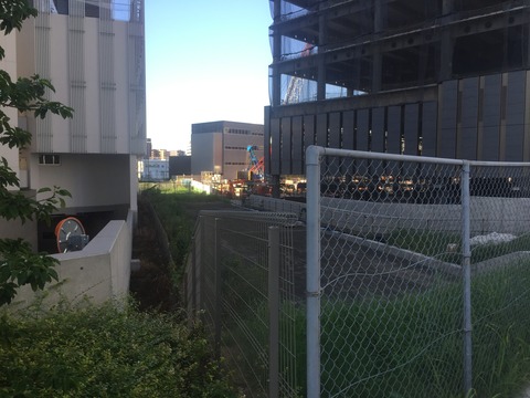 B4DB116B-F3E4-4655-AF68-B49B1B059036