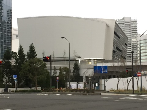 F6EB549D-4D03-4121-A21E-71B810471B80