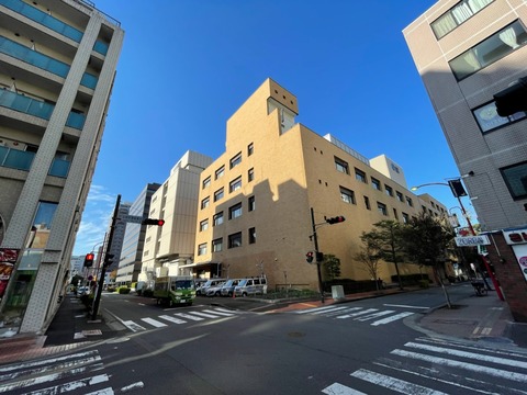 C1B454DA-0CE1-402A-9B8B-CA993820F085