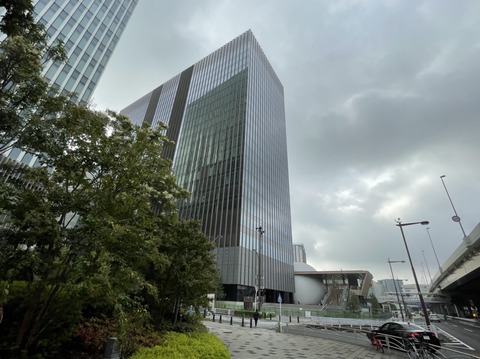 CF828E36-208F-4BCF-A9DB-E6F6D72EBBAB