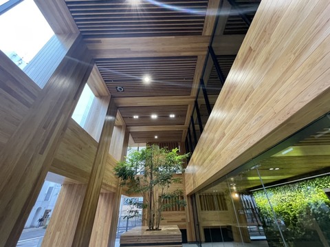 FFF5AFC9-B81C-486C-9735-8FE1F463CB0F