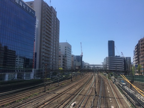 9C04B9B4-FEB3-4070-A54D-CCF3E8FC463B