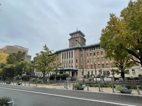 BBBDBEB7-C3F2-466F-8F36-8644FE3B49AC