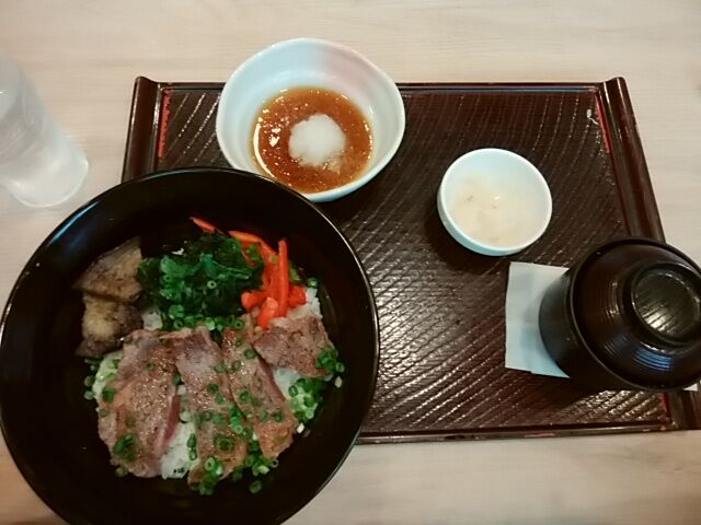 ガストの ステーキ丼 値段も味も肉も牛膳にぼろ負け Tachan 1964のblog