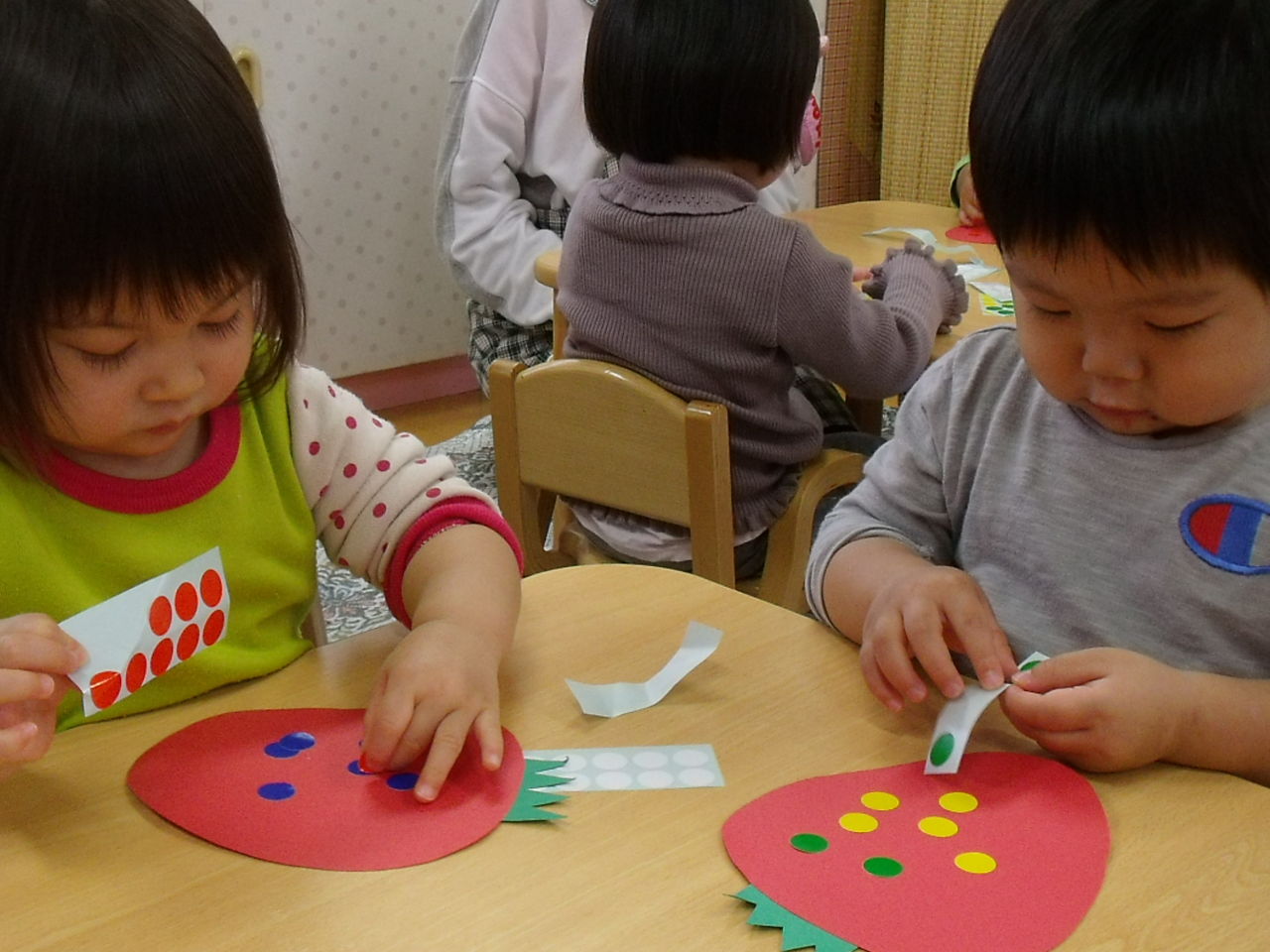 イチゴのケーキ たちばな乳幼児保育園のブログ