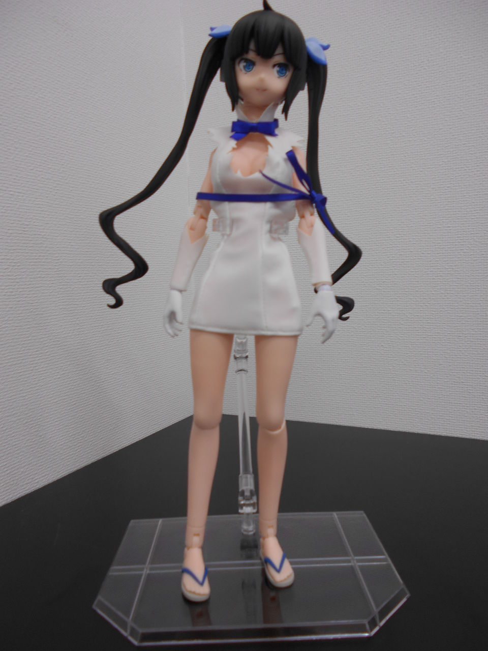 Medicom Toy Danmachi Real Action Heroes Hestia Limited 1/6
