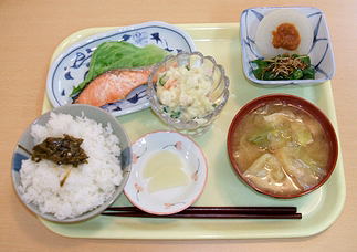 「軽食喫茶・ショップふれあい1」(浦田先生)