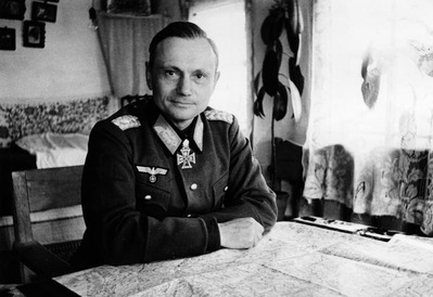 1943_Hermann_Balck