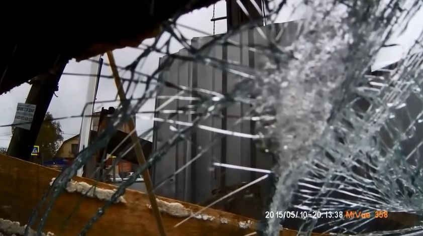 閲覧注意 ドラレコが見た世界の危険な事故映像６ 防犯カメラ Youtubeで人気の笑える動画