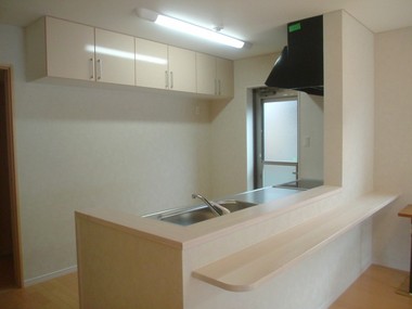 ��������380