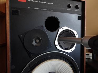 JBL4312用インド産 最高級御影石 スピーカー台2枚 JBL4312用インド産 最高級御影石 スピーカー台2枚 jbl4312g」の