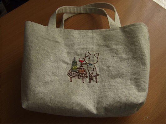 wine-cat-bag.jpg