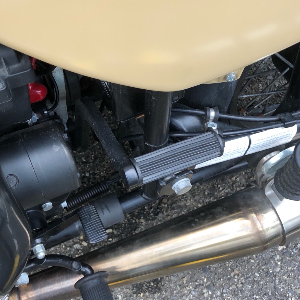 バイクのエンジンの掛け方 ゆっくり走るよ