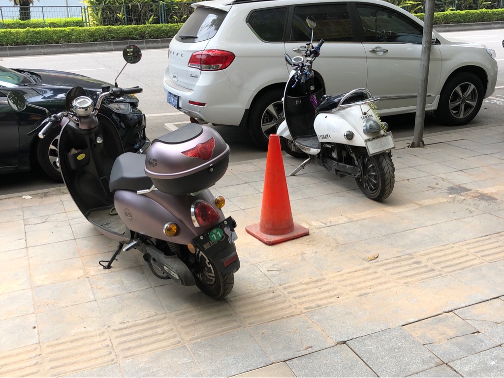 広州のバイク事情 ゆっくり走るよ