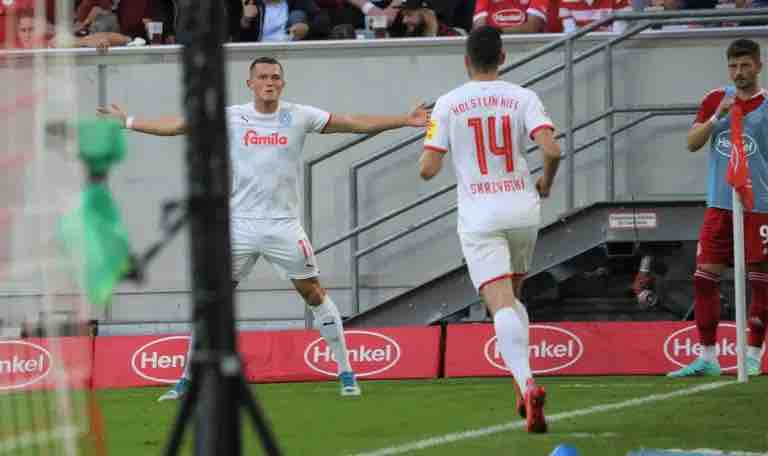 21 8 21 2 ブンデスリーガ第4節 デュッセルドルフvsホルシュタイン キール Tfcの自己満football Blog