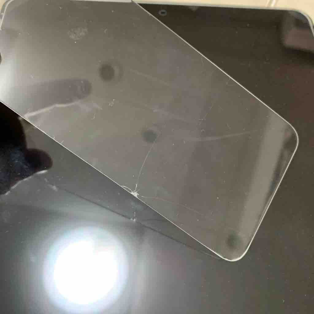 Iphone Xr のガラスフィルムがまた割れる Tafelmusik 第２集