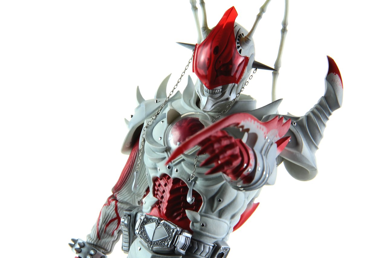 RAH アルビノジョーカー レビュー : たごさくライダー写真館