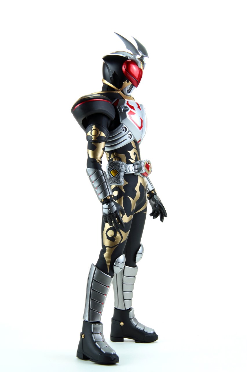 RAH 仮面ライダーカリス レビュー : たごさくライダー写真館