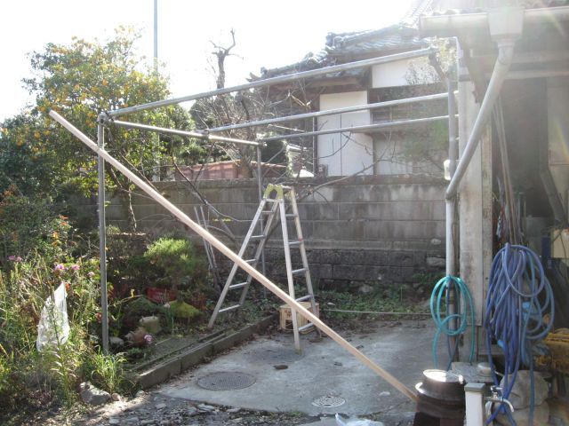 車庫を作る 田んぼ作り 車庫を作る 田んぼ作り