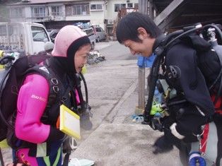 Ǯ�������ӥ�