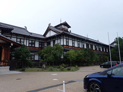 ④P8114602
