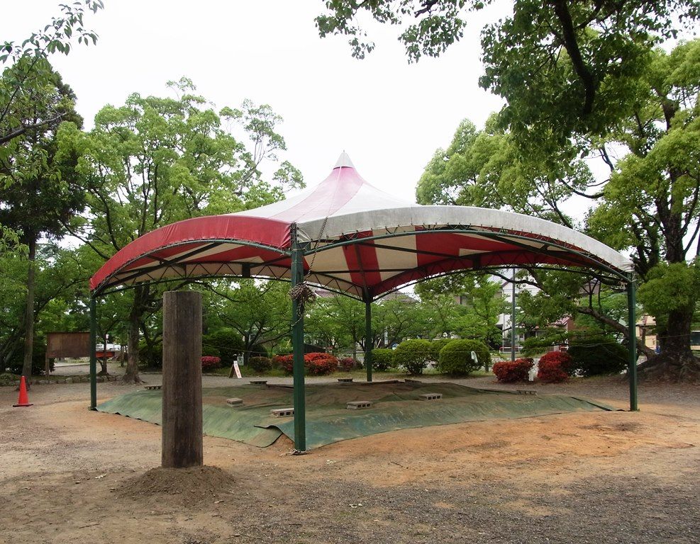 1週間ぶりの散歩 九華公園の花菖蒲 土俵の準備 アジサイ ヒバリ そして ダンダラテントウ 猫の欠伸研究室 アーカイブ 1週間ぶりの散歩 九華公園の花菖蒲 土俵の準備 アジサイ ヒバリ そして ダンダラテントウ 猫の欠伸研究室 アーカイブ