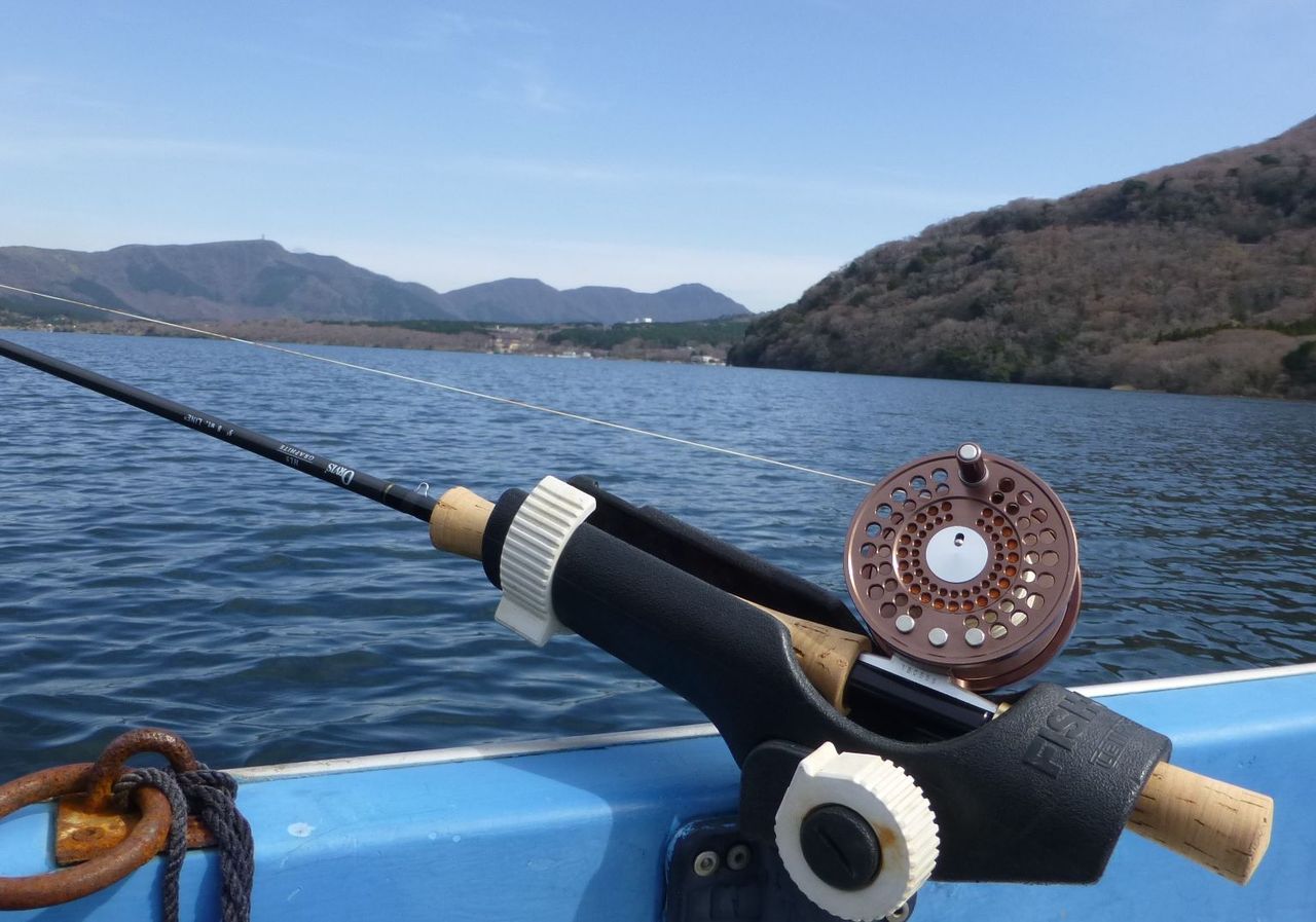 芦ノ湖でハーリング 高橋大河 両手を縛った釣りの話