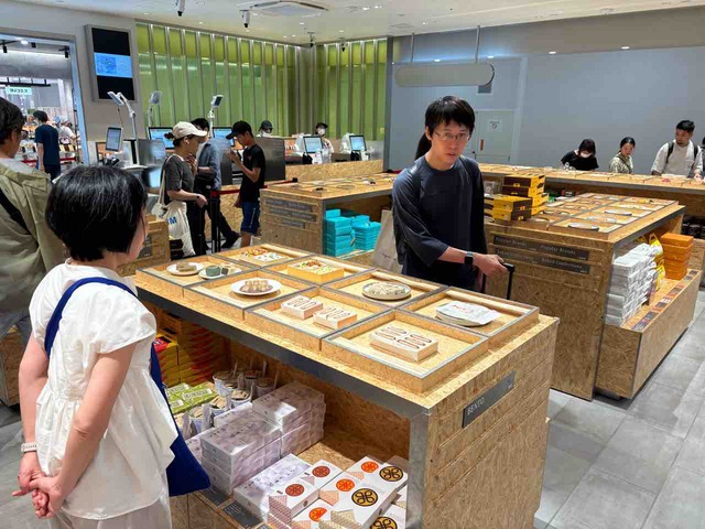 展示品 タマネギ 食品サンプル 56個入 飲食 小物 雑貨 イメージ 展示品 タマネギ 食品サンプル 56個入 飲食 小物 雑貨 イメージ Amazon