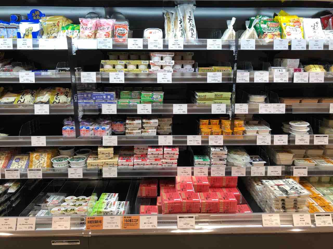 閉店まではまだ間があるけれど 恵比寿ガーデンプレイスの三越で納豆をさがしてみた 七転納豆 閉店まではまだ間があるけれど 恵比寿ガーデンプレイスの三越で納豆をさがしてみた 七転納豆