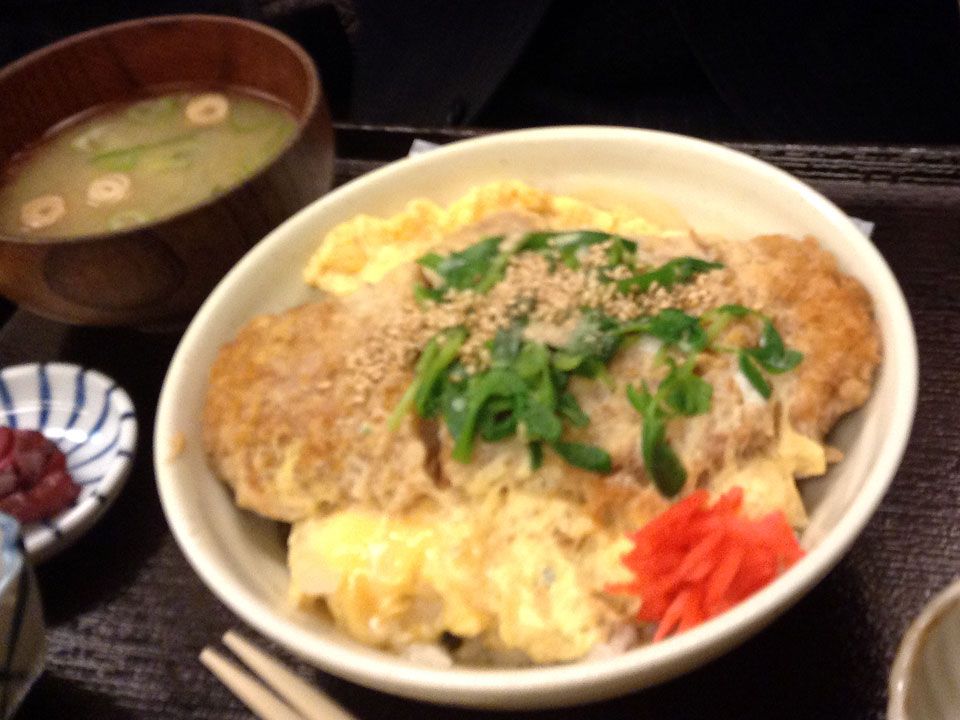 醤油カツ丼 王道カツ丼 とんこつカツ丼 カツ丼 三態 七転納豆 醤油カツ丼 王道カツ丼 とんこつカツ丼 カツ丼 三態 七転納豆