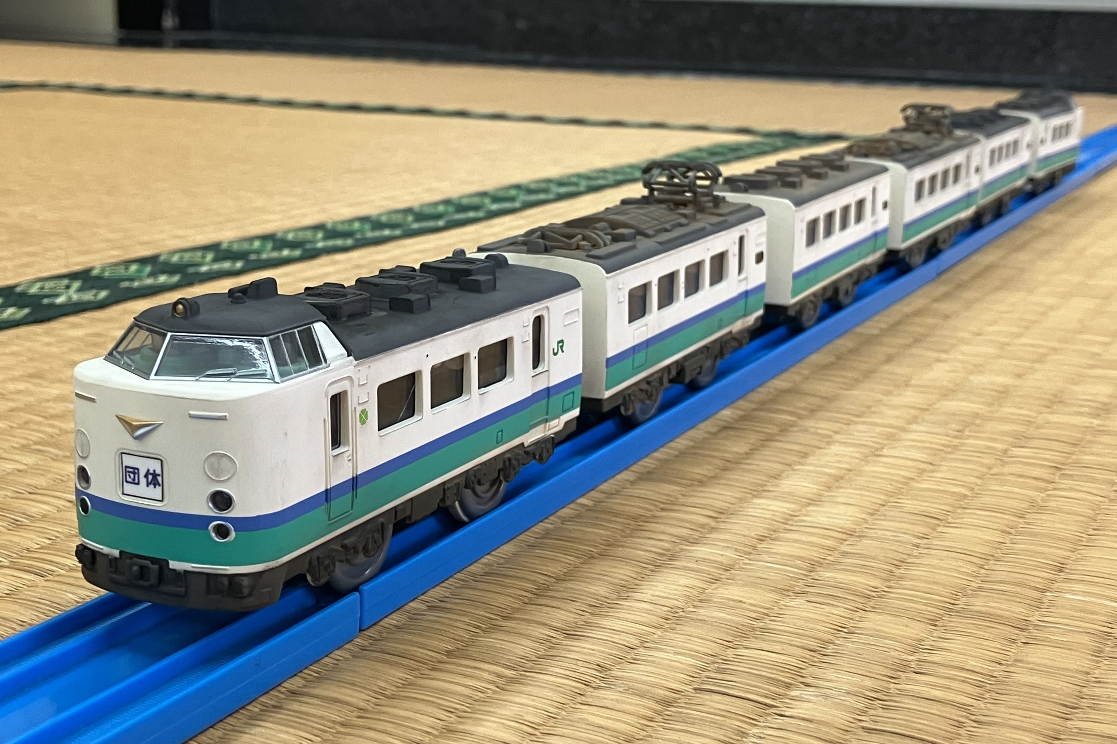 蘭*ジ様 485系1500番台上沼垂色 485系1500番台上沼垂色 特急「はくたか」 - ビスタ模型鉄道