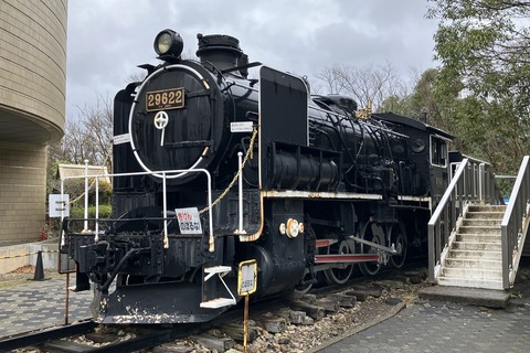 5671d2b5-s.jpg