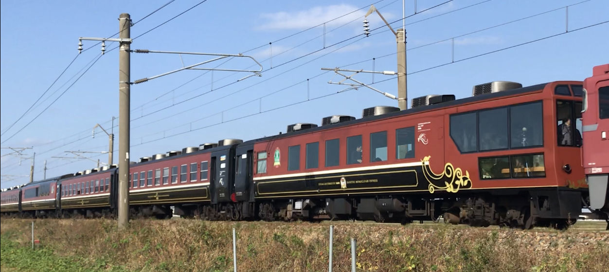 12系\"SLばんえつ物語\" Nゲージ C57 180号機+12系「SLばんえつ物語」新塗装 - YouTube