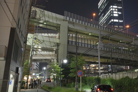 _R013442