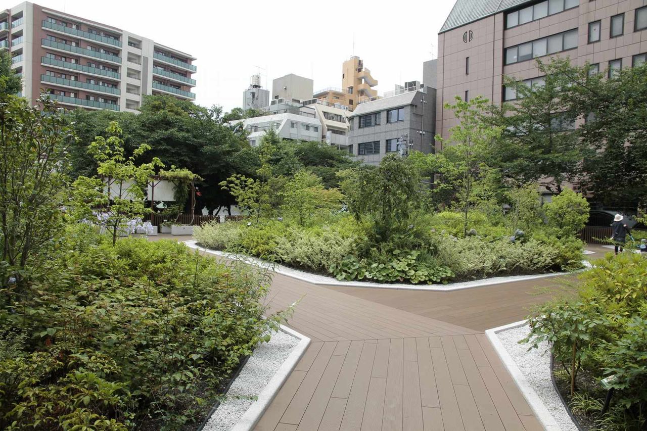 東京都千代田区 屋上庭園 神田明神近く 日本散策ガイド