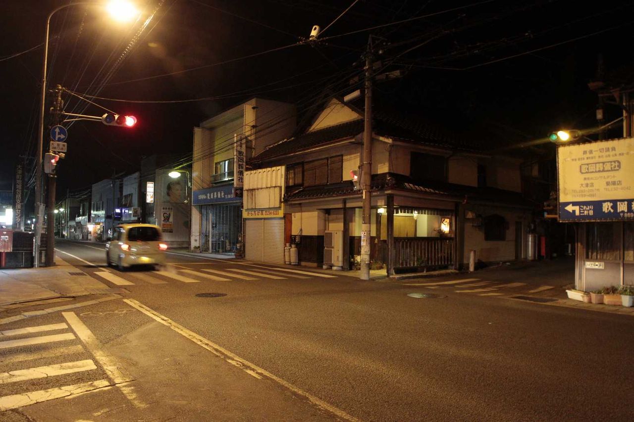 熊本県菊池郡大津町 熊本市のベットタウンの大津町の様子 夜間と早朝 日本散策ガイド