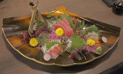 たまに行くならこんな店　大井町駅チカでおしゃれに魚中心の料理が楽しめる「 豊洲直送鮮魚と釜飯 二代目 魚義 大井町駅店 」で、味への期待度を裏切らない数々の料理を食す！